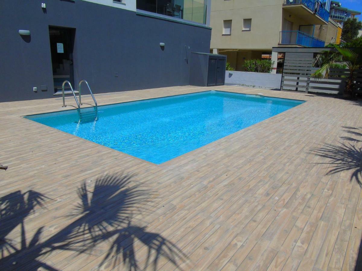 Appartement proche mer avec piscine Rosas Extérieur photo